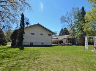 14400 Tonka Downs Dr, Minnetonka, MN 55345