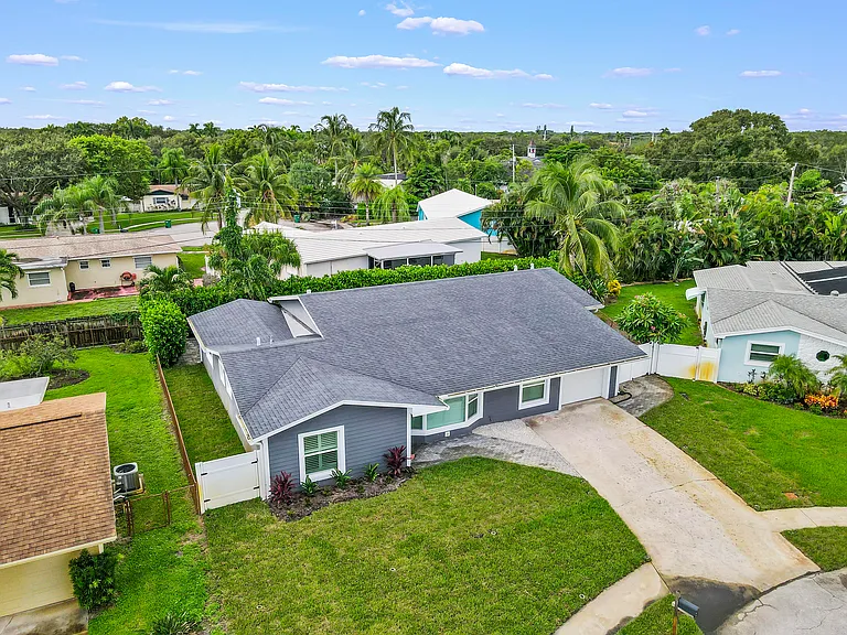 68 Azalea Cir — Photo 3