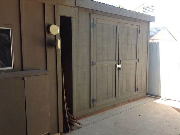 5th image of 7440 E Beverly Dr