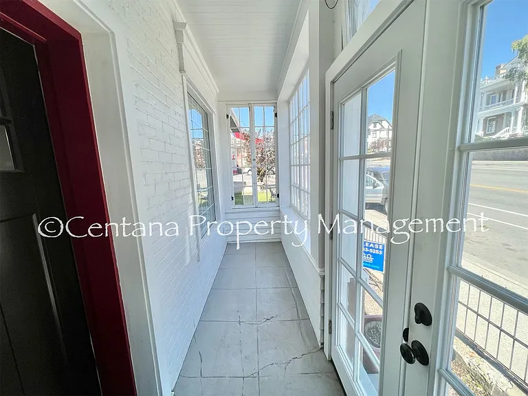 838 W Park St — Photo 4