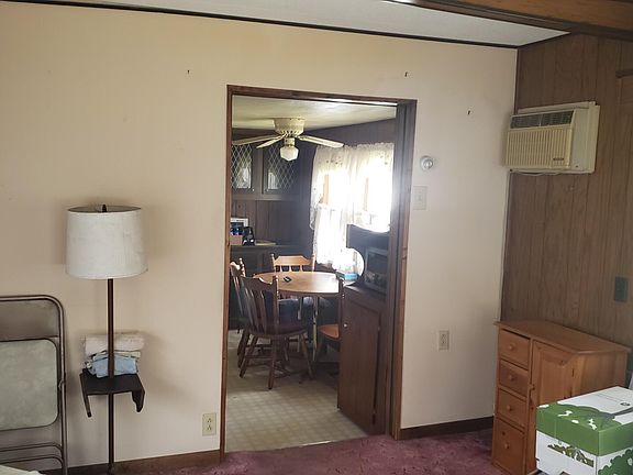 4th image of 210 Whitetail Dr