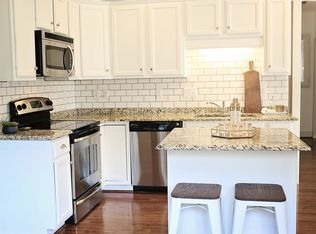 240 Chesser Park Dr, Chelsea, AL 35043