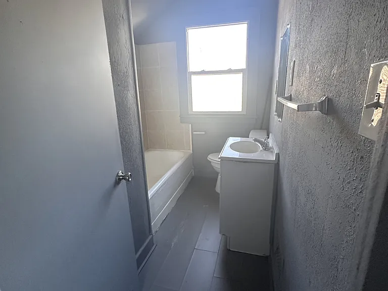 14061 Mark Twain St — Photo 14