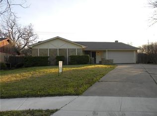 128 Wingren Ln, Arlington, TX 76014