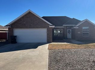 717 Almond Tree Ln, Clovis, NM 88101