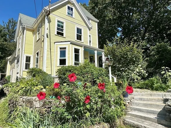 178 Concord St, Newton, MA 02462