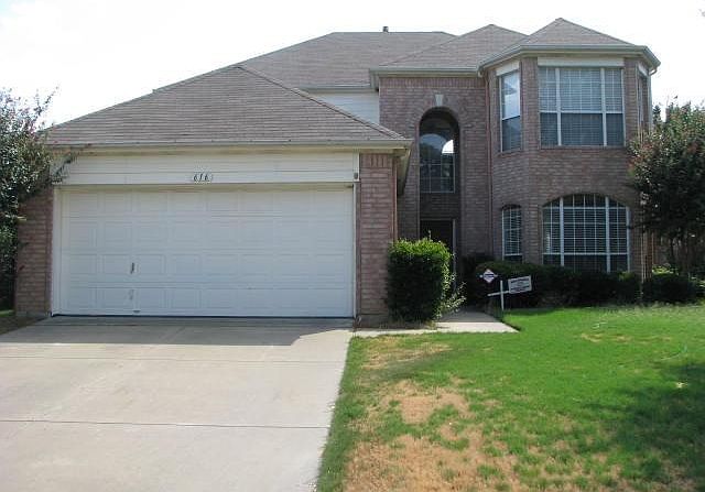 1st image of 616 Oakbrook Dr