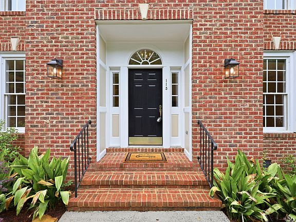 4th image of 113 N Haven Dr
