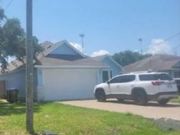 2405 Lorine Dr, Corpus Christi, TX 78418