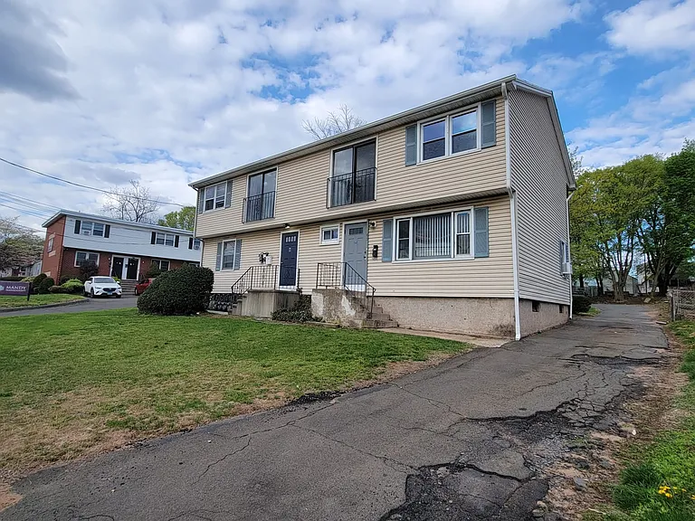 67 Fairview Ave #67 — Photo 7