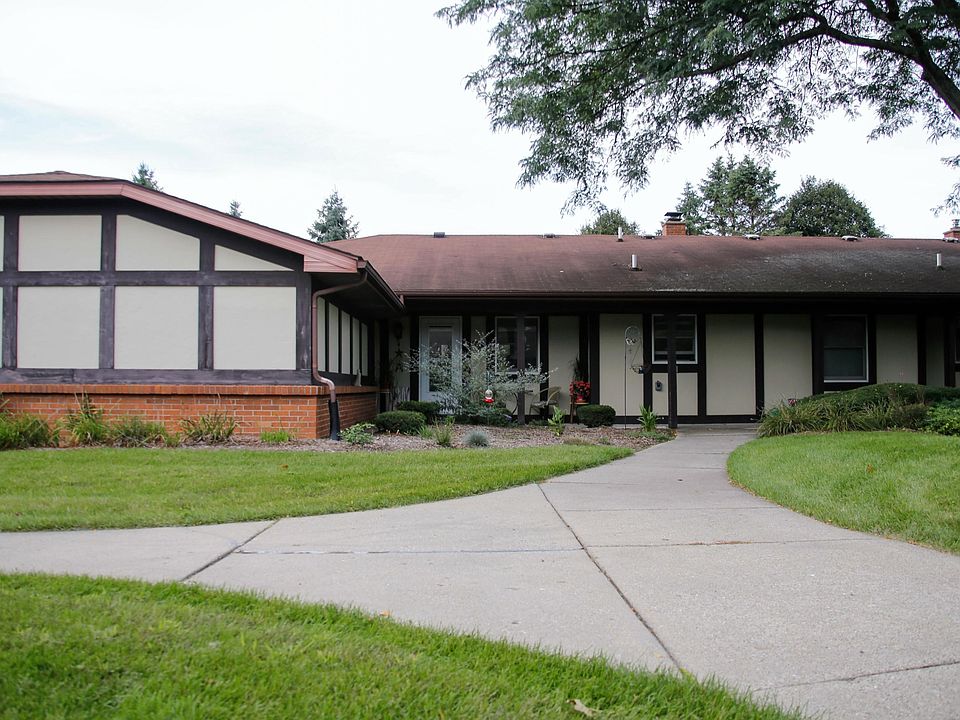 1st image of 192 Bona Vista Dr NW #72