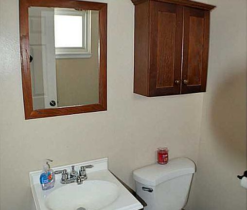 1/2 bath
