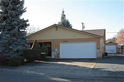 1510 Cloverlawn Dr photo 1