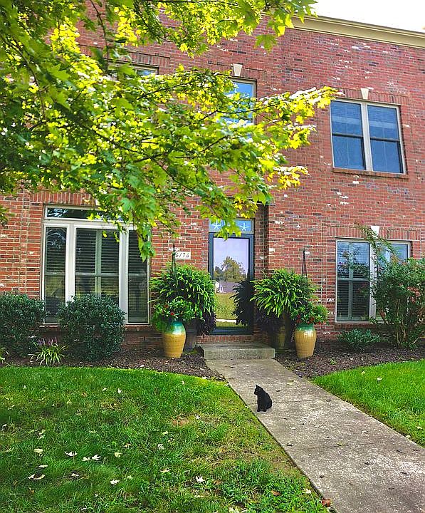 1st image of 6176 Glenview Dr