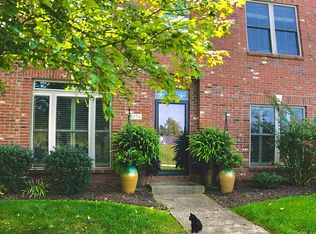 6176 Glenview Dr, Newburgh, IN 47630