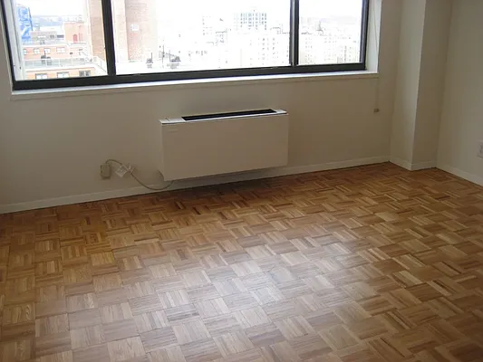 Rented by Realty Operations Group | media 6