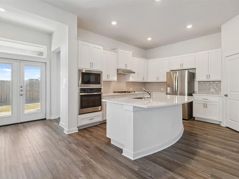 217 Snowbell St — Photo 10