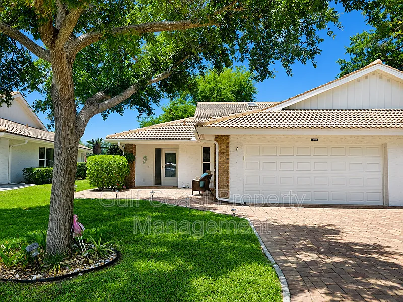 5808 Garden Lakes Dr