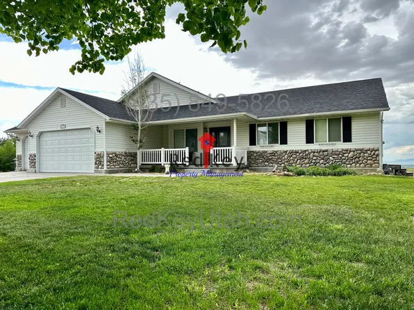 837 Arrow St, Tooele, UT 84074