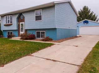 1841 48th St NW, Rochester, MN 55901