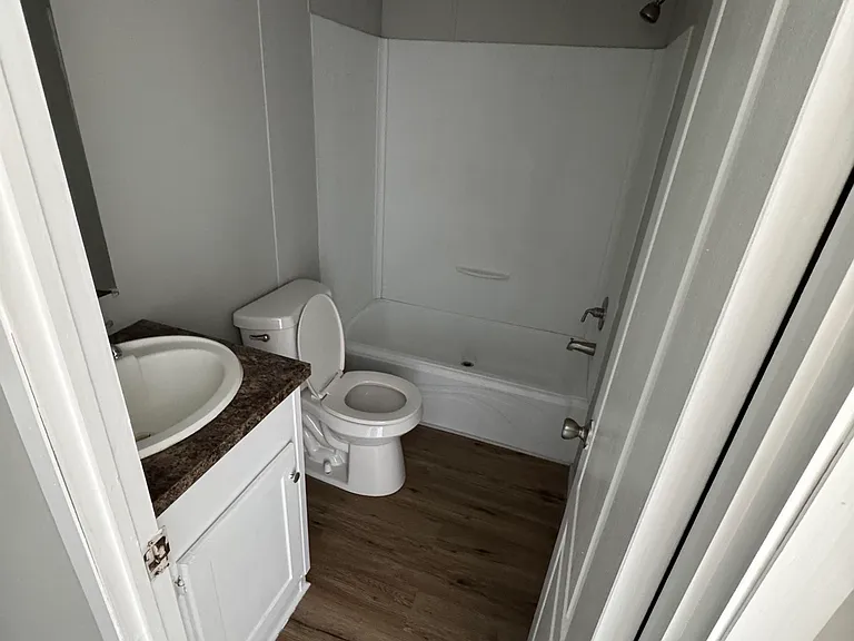 5885 Island Dr — Photo 12