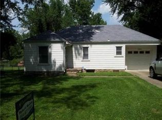 9102 E 67th Ter, Raytown, MO 64133
