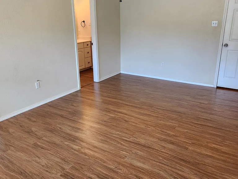 9517 County Road 419 — Photo 6