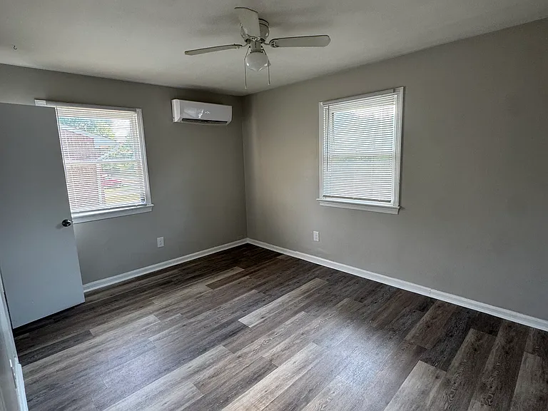7064 Bray Rd #4 — Photo 11