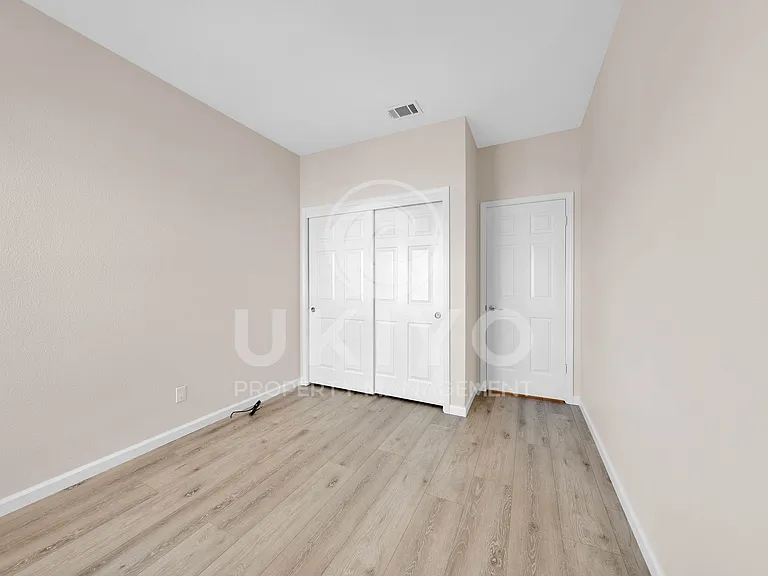 265 Potrero St — Photo 23