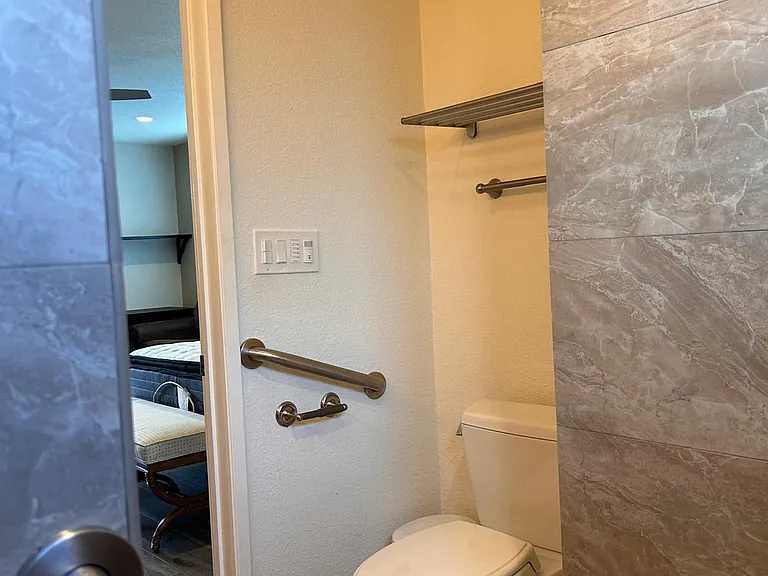 22713 Lugar De Oro Dr #B — Photo 10