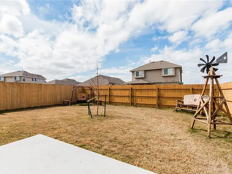 2104 Pindos Pony Way — Photo 27