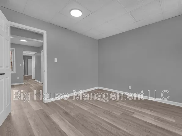 1725 Hollins St, Baltimore, MD