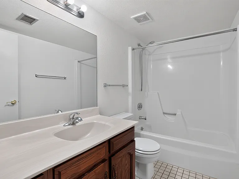 3936 W Dailey St — Photo 5