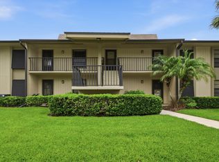 29 Plantation Dr APT 202, Vero Beach, FL 32966