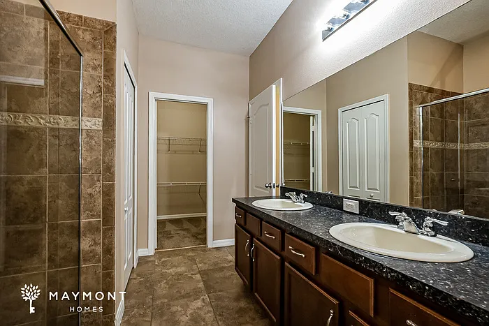 2420 Plantation Oak Dr — Photo 12