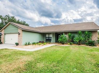 633 Penn National Rd, Seffner, FL 33584