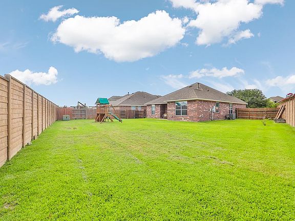 2nd image of 21911 Field Green Dr
