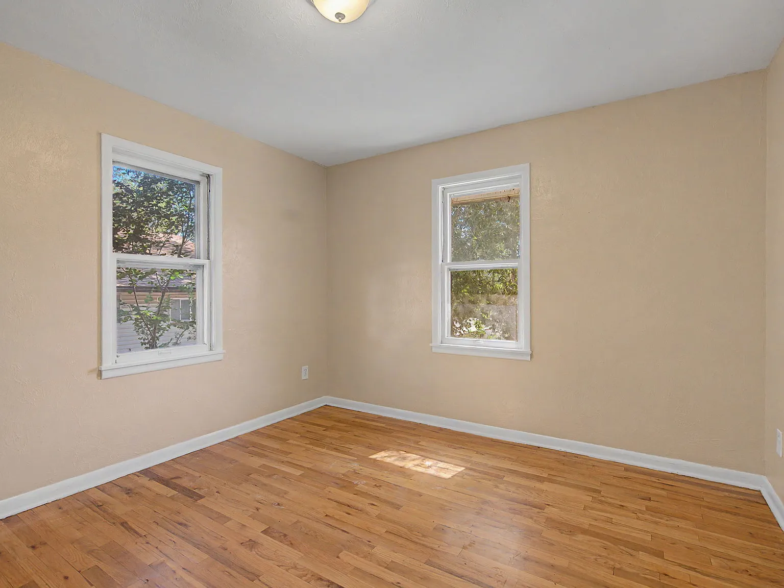 2 bed, 950 sqft, $1,395 — Photo 4
