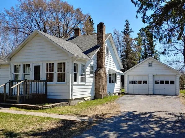 306 W Vermilion Dr, Cook, MN 55723