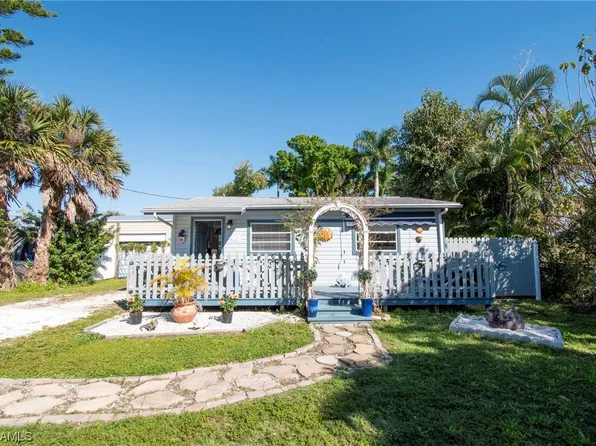15980 Tortuga St, Bokeelia, FL 33922