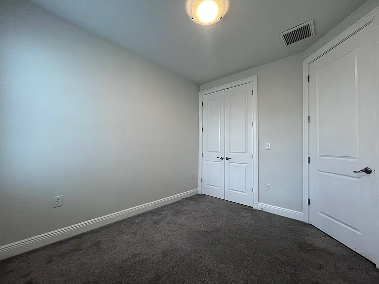 4250 W Carmen St — Photo 12