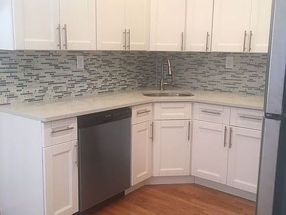 5th image of 117-27 146th St #1