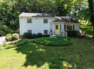 14 Cherie Ln, New Windsor, NY 12553