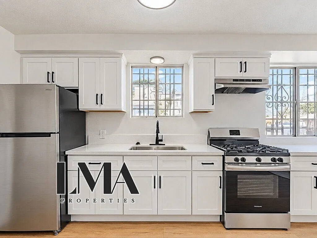 1 bed, 1.0 bath, 650 sqft, $1,793 — Photo 2