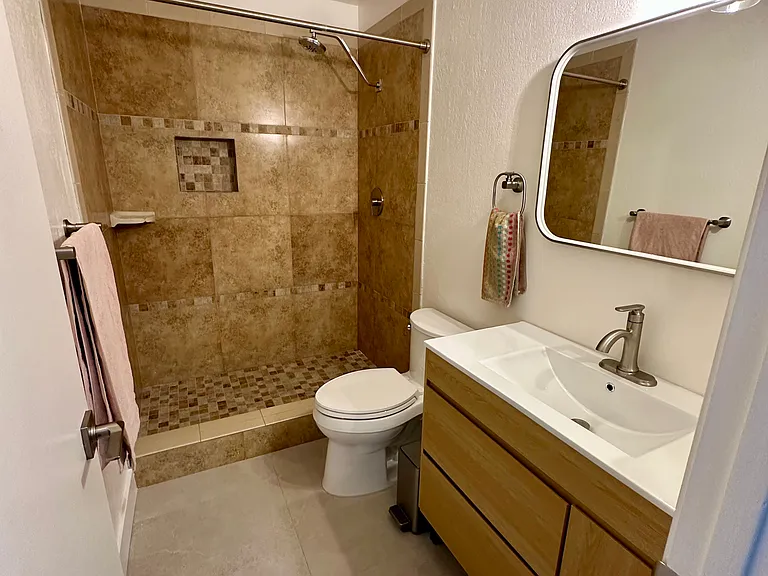 521 W Montecito St #1 — Photo 8
