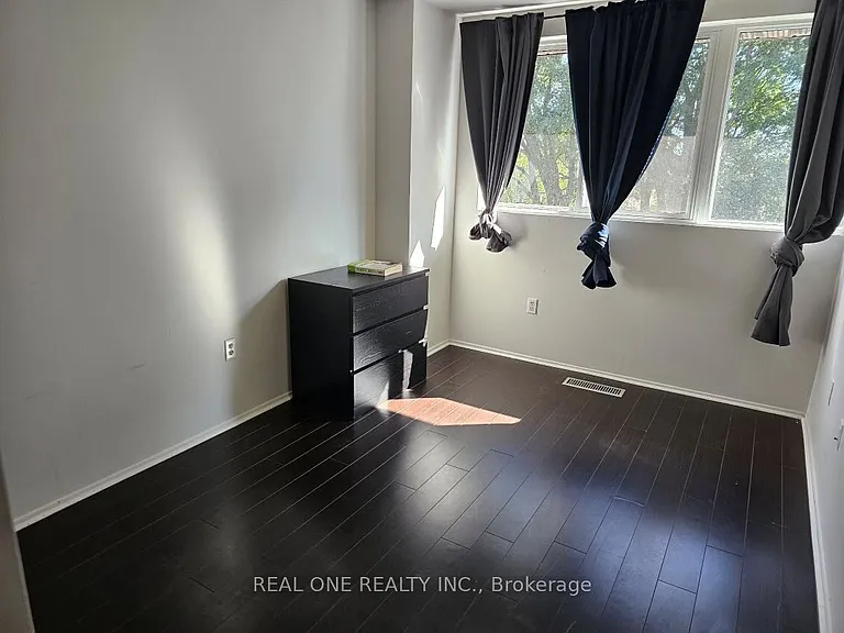 165 Cherokee Blvd #288 — Photo 4