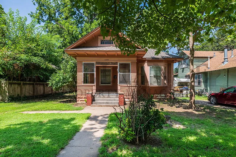 1125 N Larimer St
