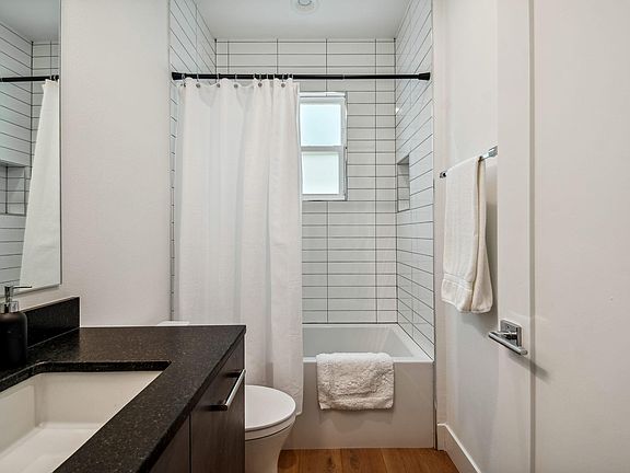 First Floor - Guest En Suite