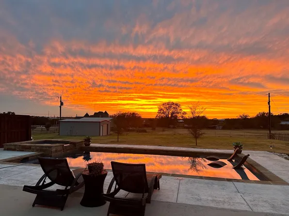 199 Newfield Ln, Springtown, TX 76082