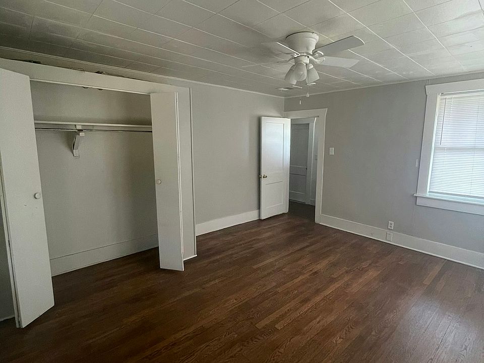 Bedroom with Closet view